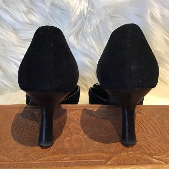 Michael Shannon black suede d’Orsay style “Burke”  2.5” heels. Size 8.5 medium - Picture 6 of 9